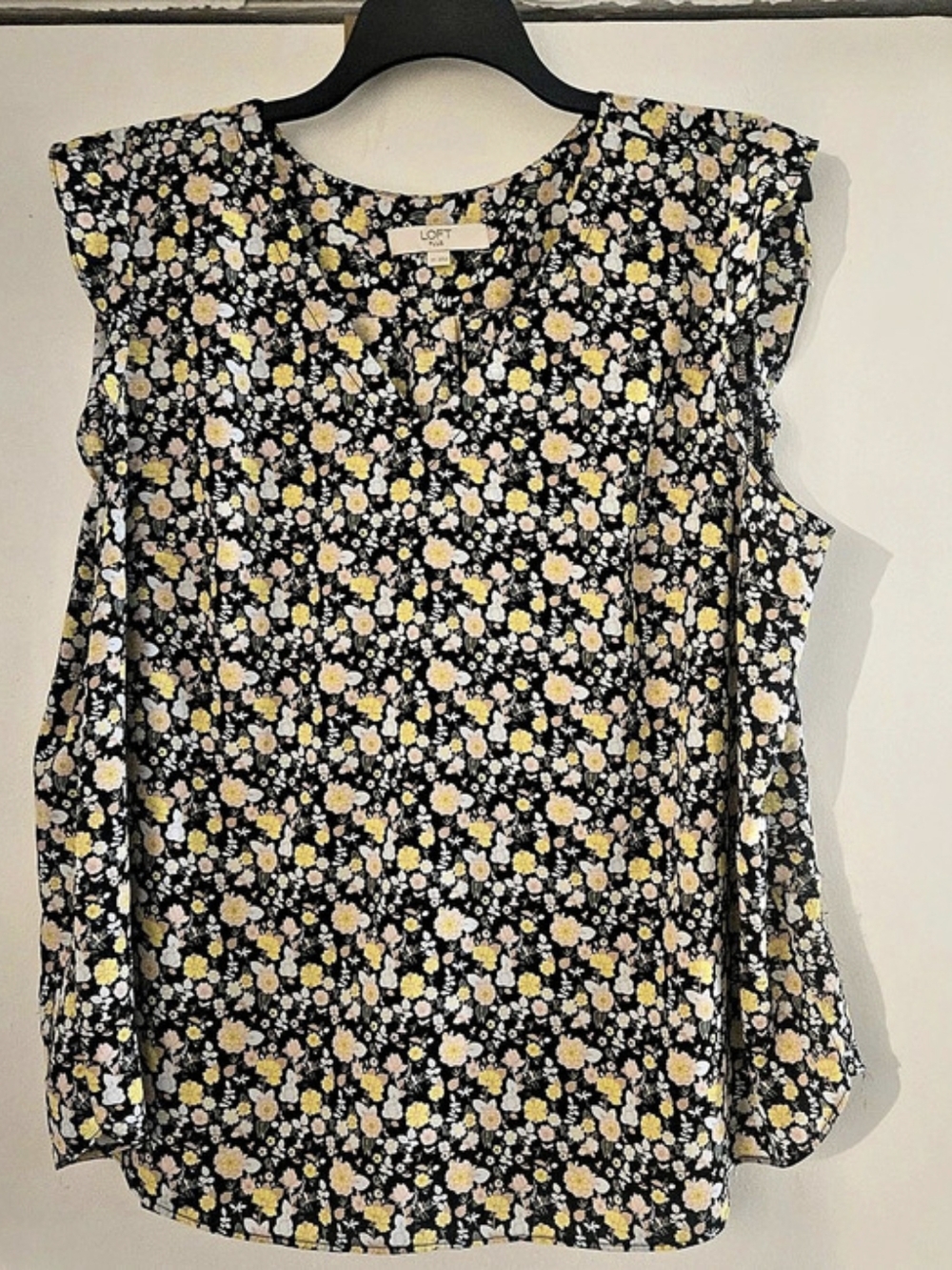 LOFT Plus Floral Blouse in Black & Yellow Sz: 20